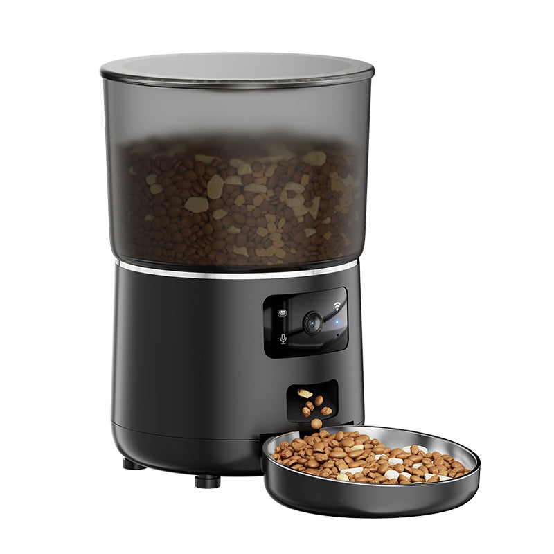 Automatic cat feeder